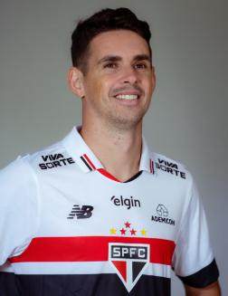 开云APP-年薪430万欧元 加盟圣保罗 奥斯卡挣巴甲第三高薪