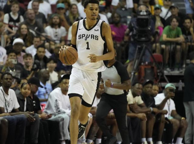 开云APP-不如霍姆格伦？赛后多位业内人士锐评文班首秀发挥