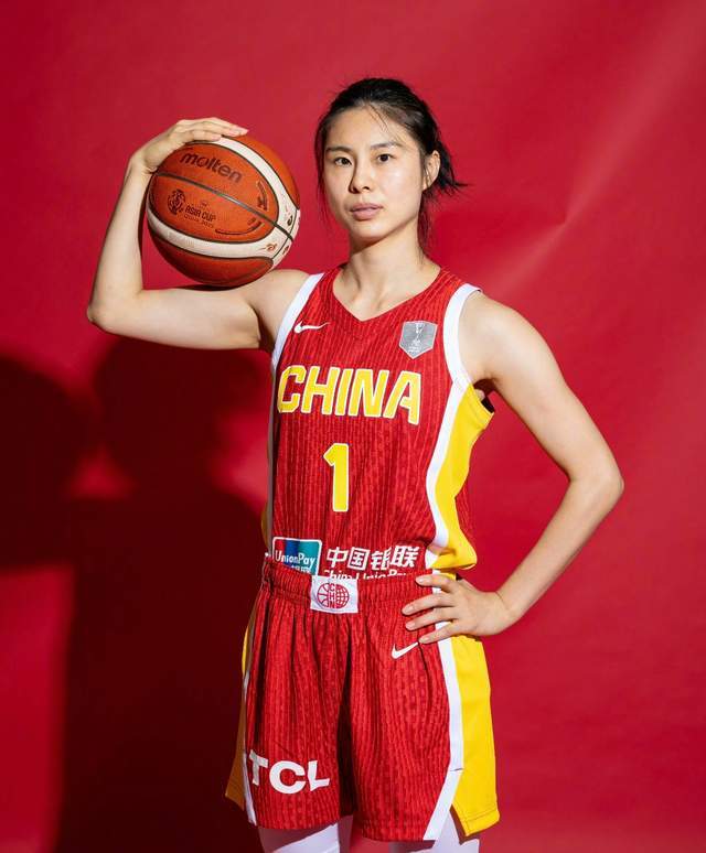 开云-中国女篮最新训练出炉！王思雨、张子宇归队，将出战5场热身赛